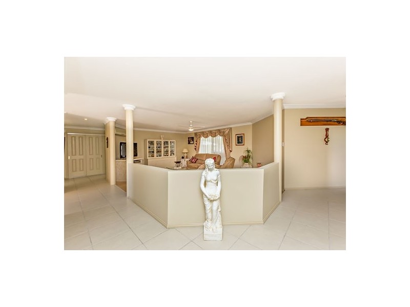 26 Kanimbla Avenue, Cooloola Cove QLD 4580