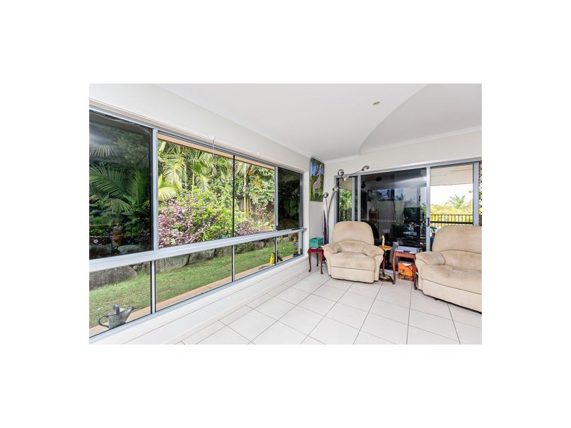 8 Federation Court, Southside QLD 4570