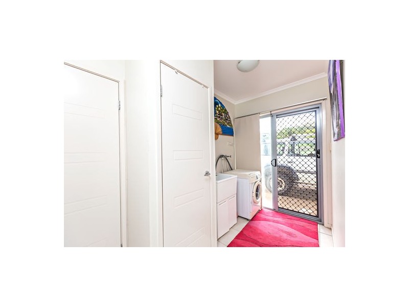 8 Federation Court, Southside QLD 4570