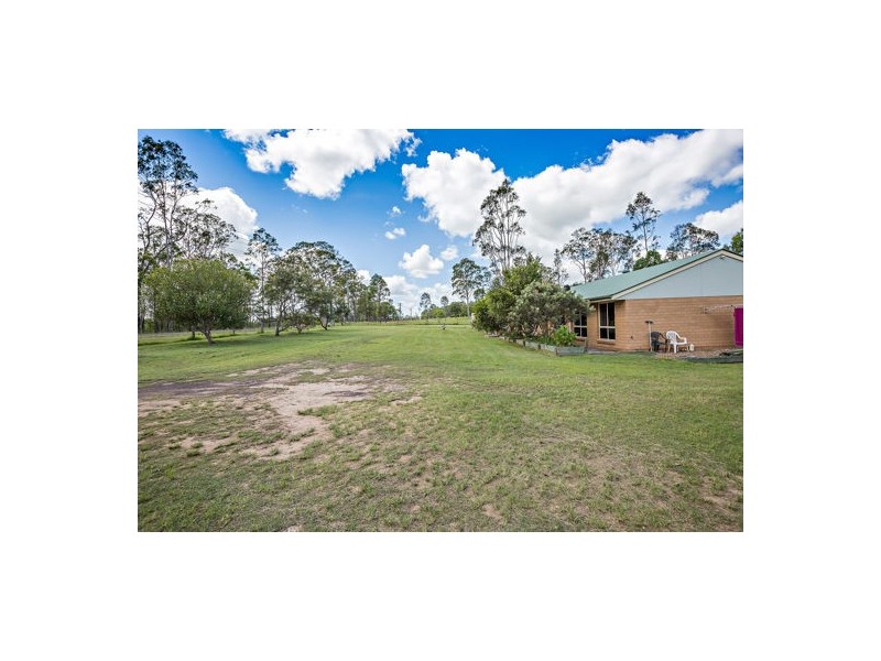 29 Harris Road, Owanyilla QLD 4650
