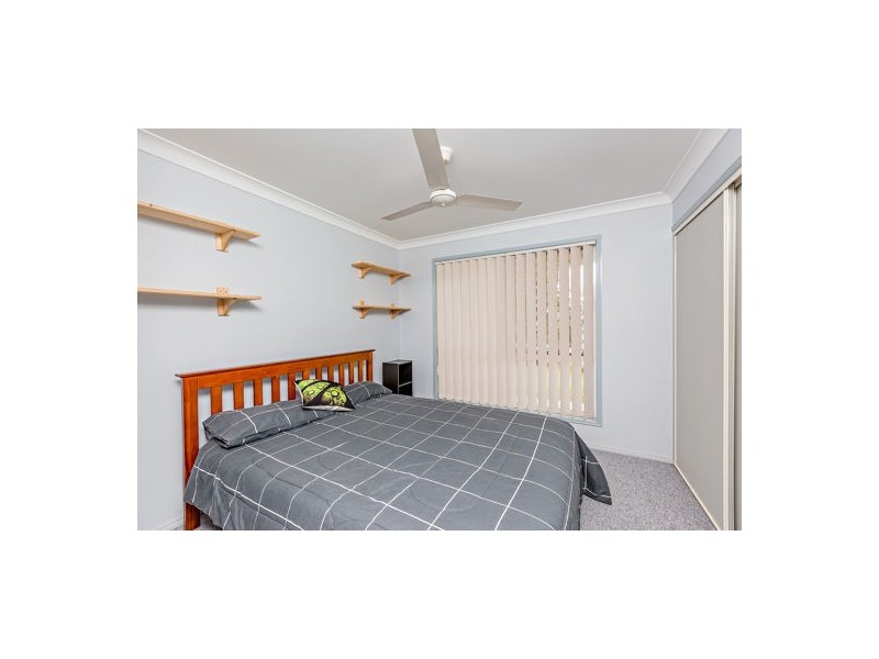 201 Philip Drive, Teddington QLD 4650