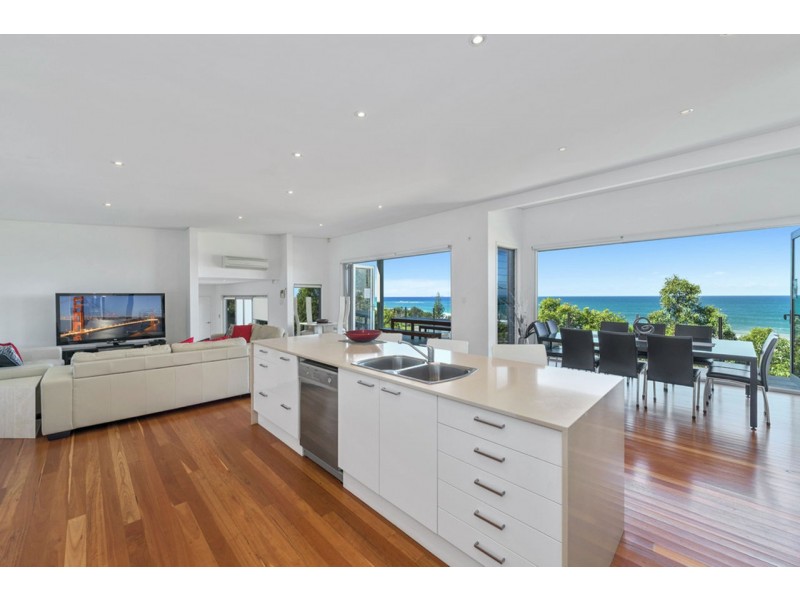 4 Beachfront Close, Sapphire Beach NSW 2450