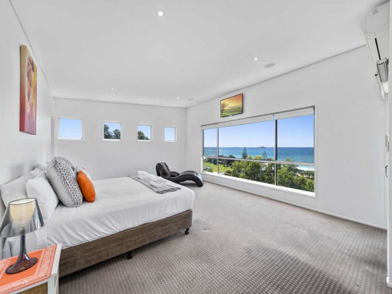 4 Beachfront Close, Sapphire Beach NSW 2450