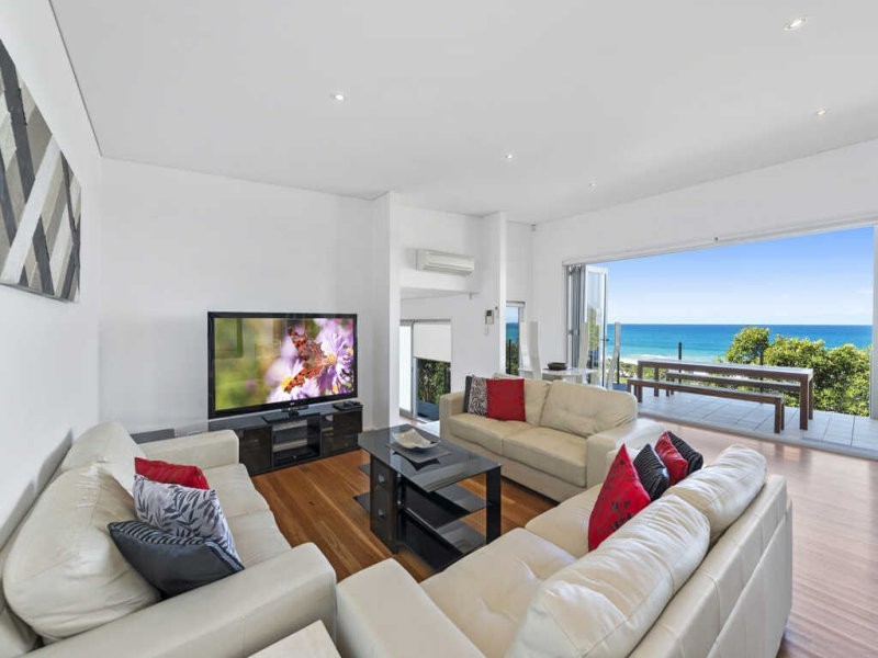 4 Beachfront Close, Sapphire Beach NSW 2450