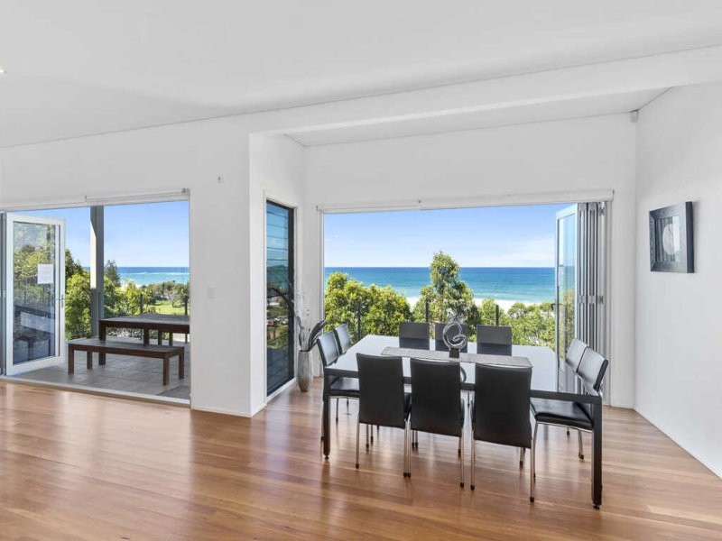 4 Beachfront Close, Sapphire Beach NSW 2450
