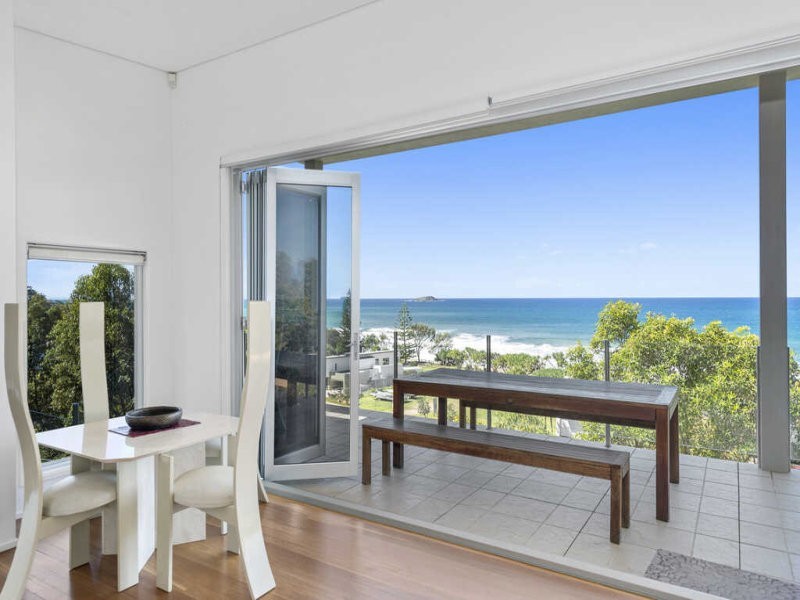 4 Beachfront Close, Sapphire Beach NSW 2450