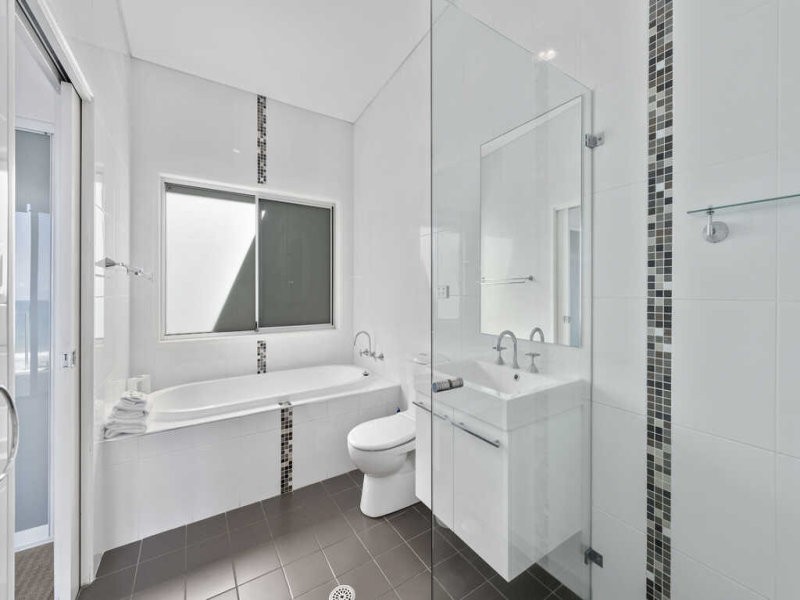 4 Beachfront Close, Sapphire Beach NSW 2450