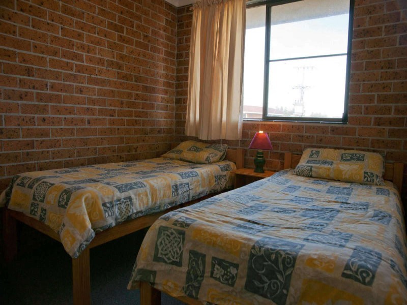 1/6 Wisteria Crescent, Minnie Water NSW 2462