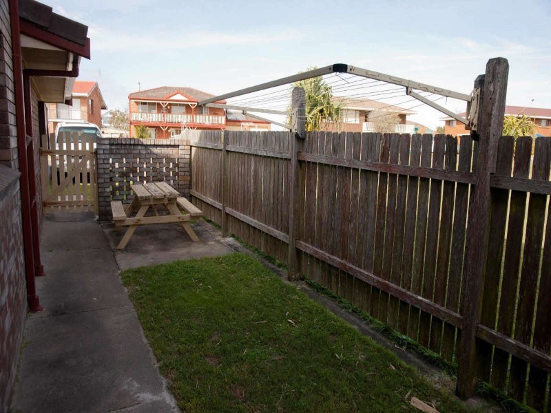 1/6 Wisteria Crescent, Minnie Water NSW 2462