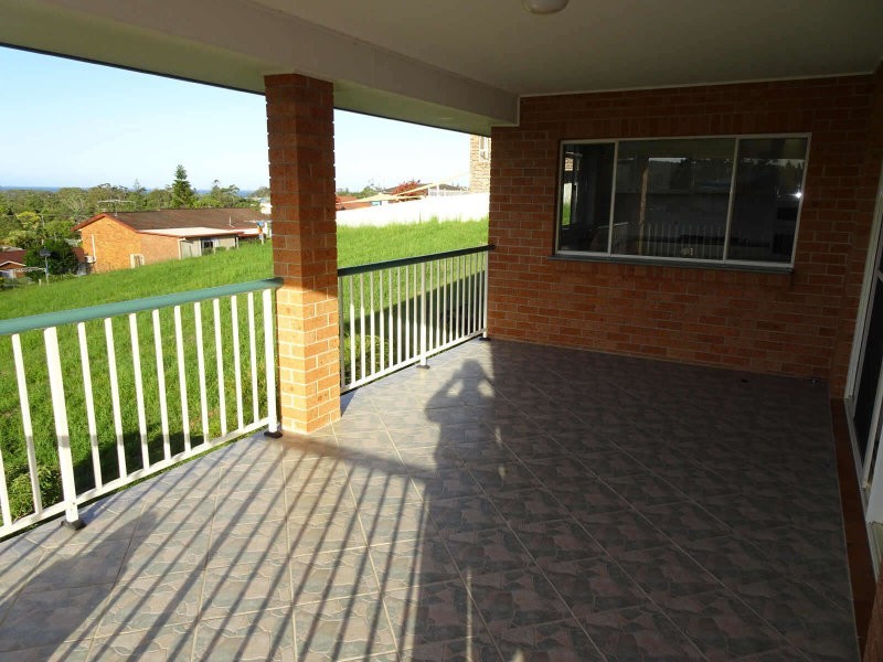 8 Backhouse Street, Woolgoolga NSW 2456