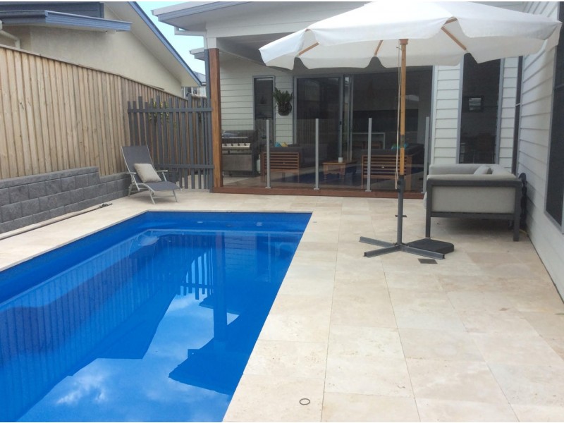 17 Cherry Street, Sapphire Beach NSW 2450