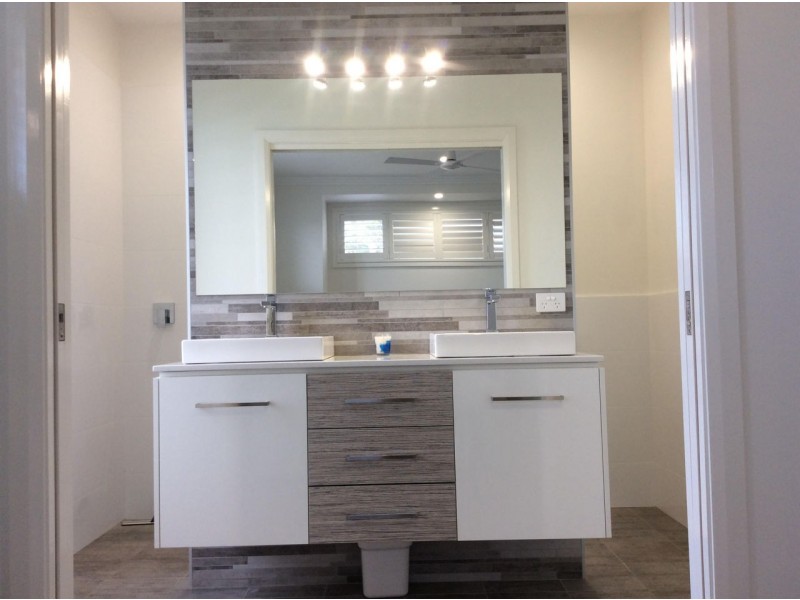 17 Cherry Street, Sapphire Beach NSW 2450