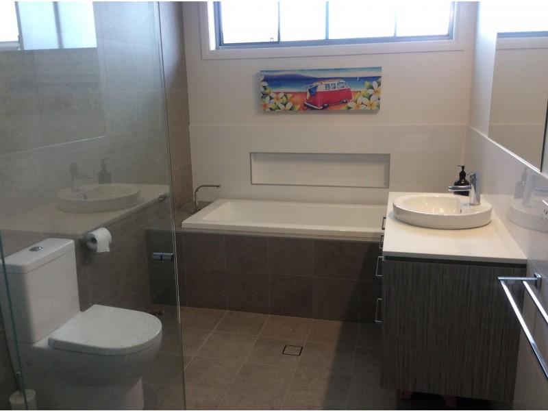 17 Cherry Street, Sapphire Beach NSW 2450