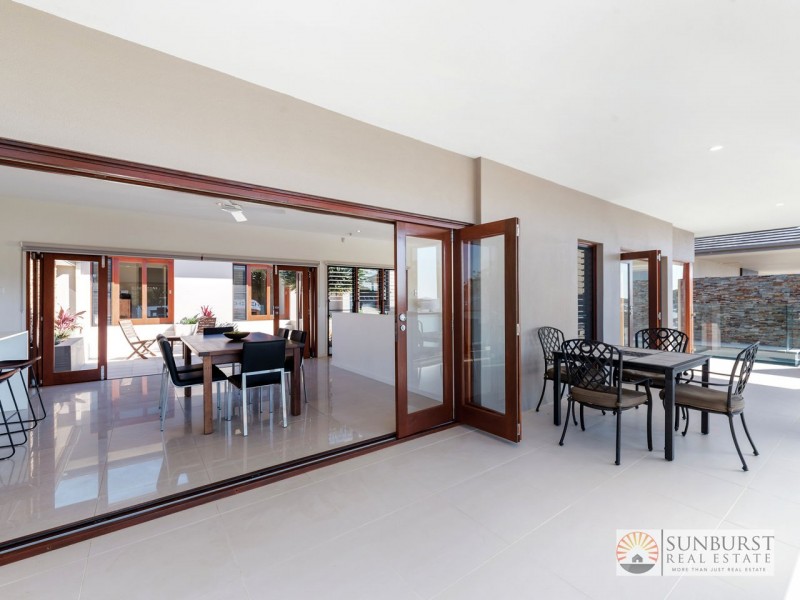 16 San Simeon Circuit, Sapphire Beach NSW 2450