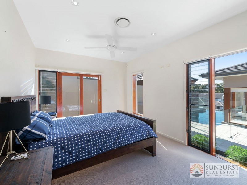 16 San Simeon Circuit, Sapphire Beach NSW 2450