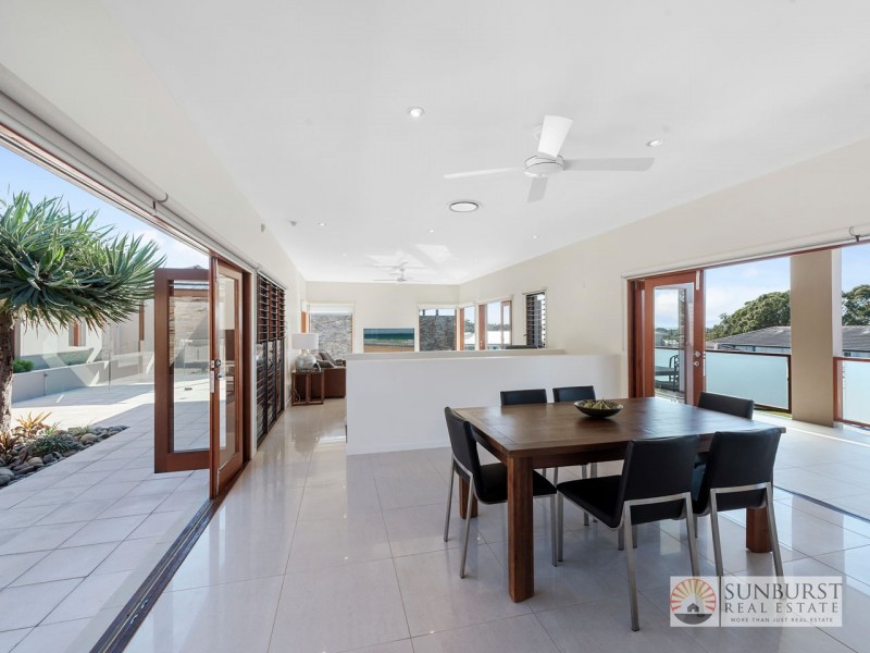 16 San Simeon Circuit, Sapphire Beach NSW 2450
