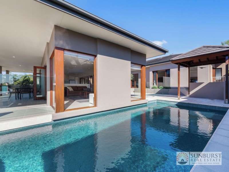 16 San Simeon Circuit, Sapphire Beach NSW 2450