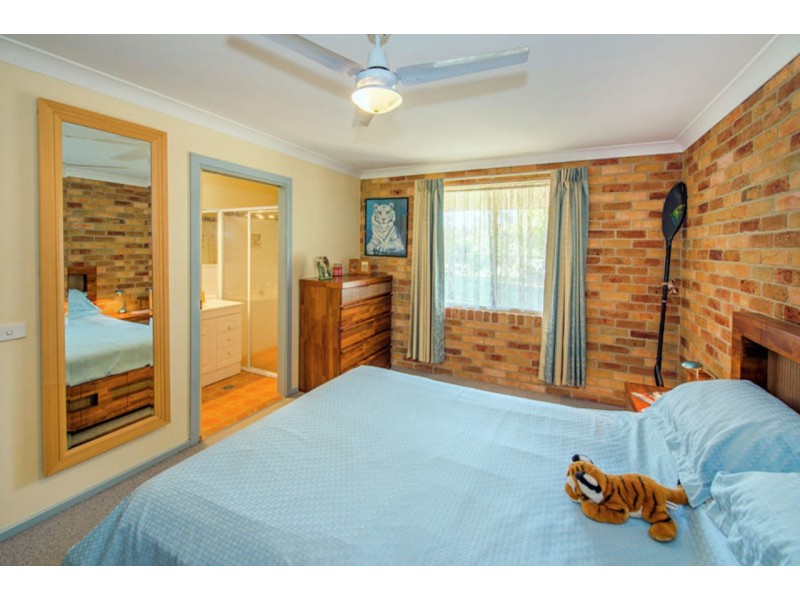 84 Faviell Drive, Bonville NSW 2441