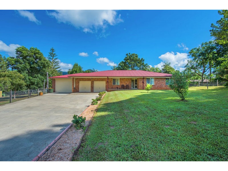 84 Faviell Drive, Bonville NSW 2441