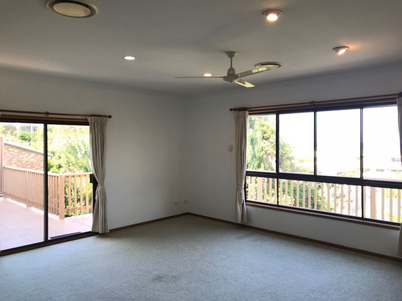 46 Dammerel Crescent, Emerald Beach NSW 2456