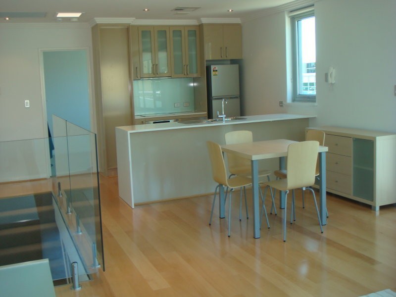 2/36 Southport Street, West Leederville WA 6007