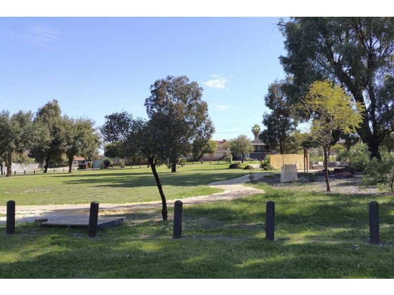 1/27 Lindfield Street, Westminster WA 6061