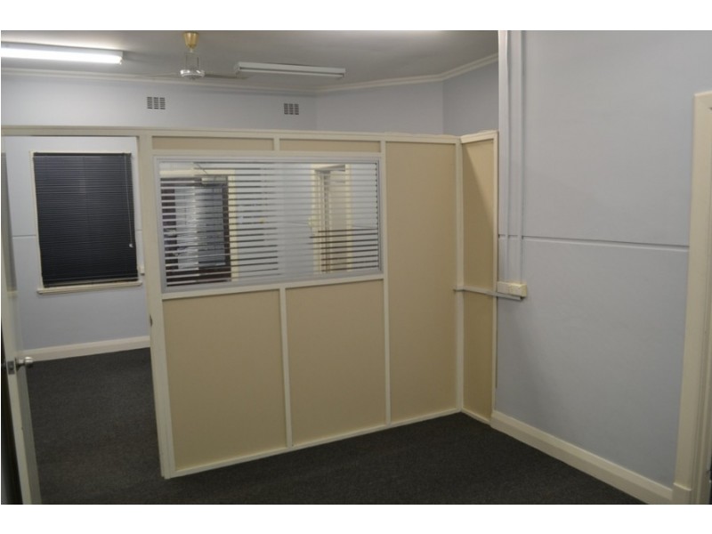 186 Eighth Avenue, Inglewood WA 6052