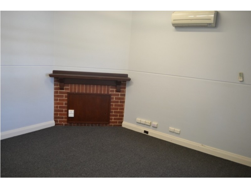 186 Eighth Avenue, Inglewood WA 6052