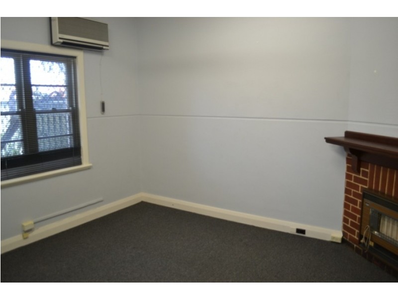 186 Eighth Avenue, Inglewood WA 6052