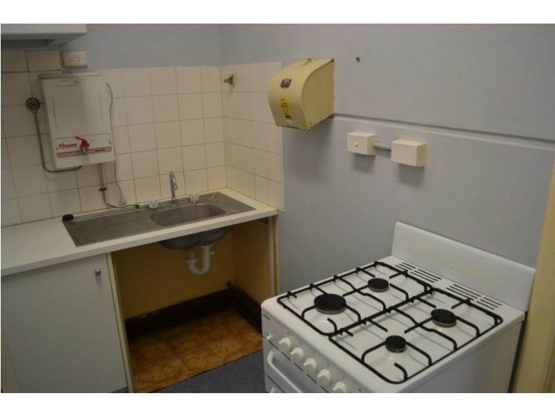 186 Eighth Avenue, Inglewood WA 6052