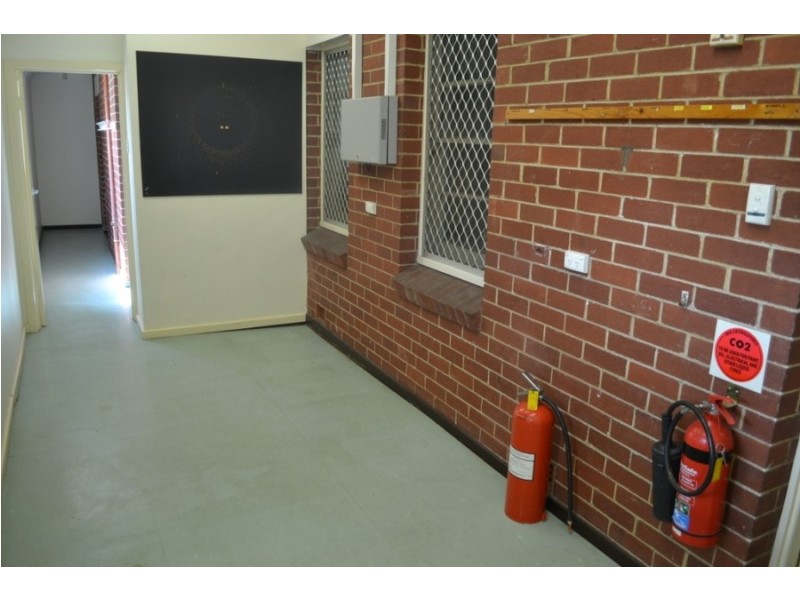 186 Eighth Avenue, Inglewood WA 6052