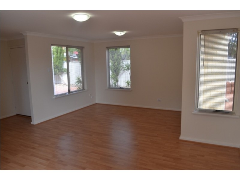 D/23 Rawlins Street, Glendalough WA 6016