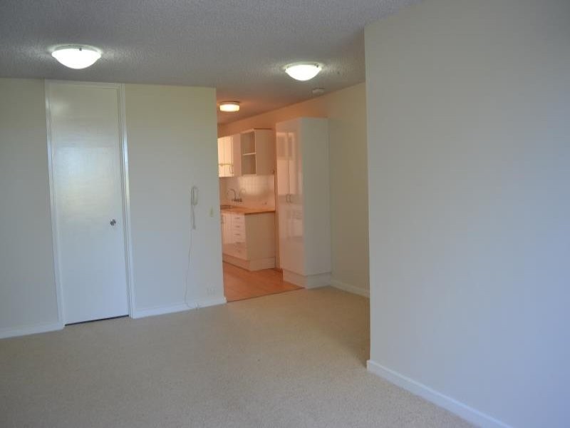 GC/16 Kings Park Avenue, Crawley WA 6009