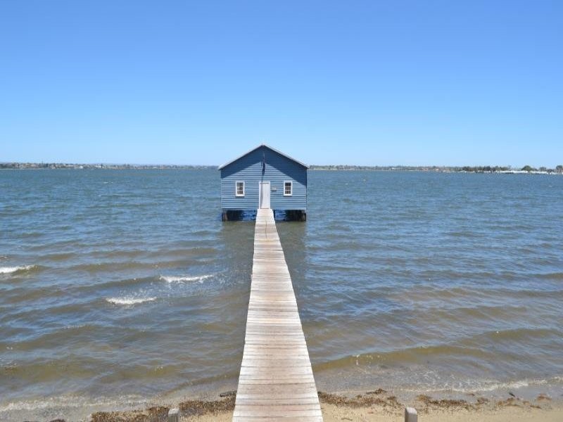 GC/16 Kings Park Avenue, Crawley WA 6009