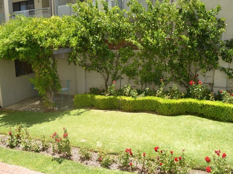 GC/16 Kings Park Avenue, Crawley WA 6009