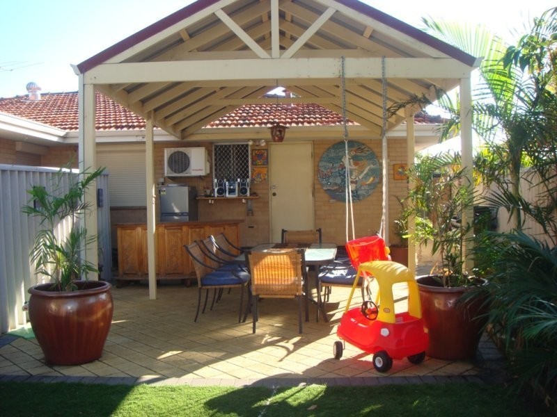 1 Kyarra Place, Innaloo WA 6018