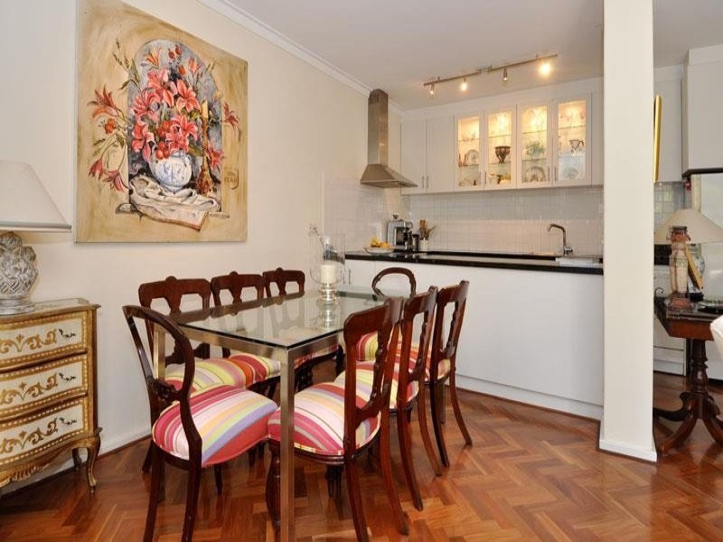 2/443 Rokeby Road, Shenton Park WA 6008