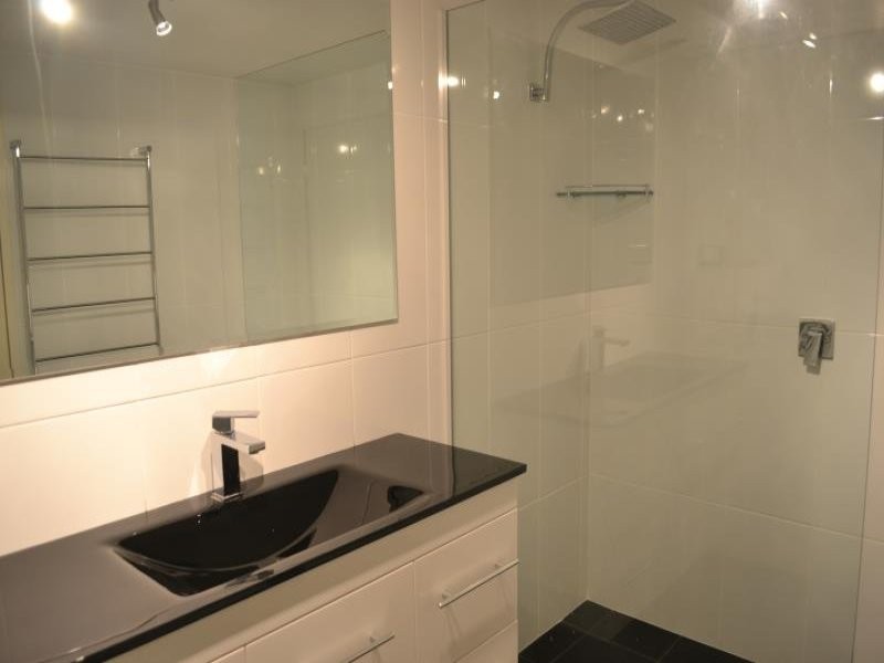 2/443 Rokeby Road, Shenton Park WA 6008