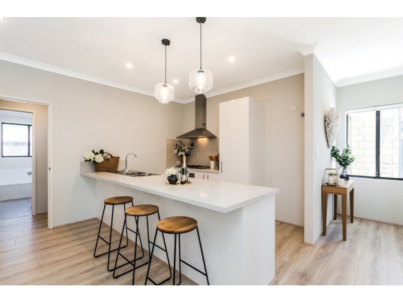 15A Hartfield Street, Queens Park WA 6107