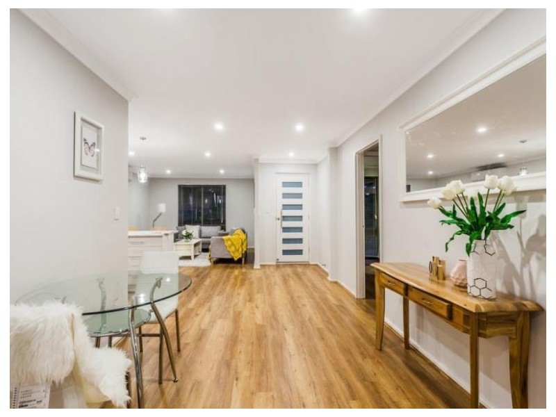 16 Saurel Way, Ferndale WA 6148