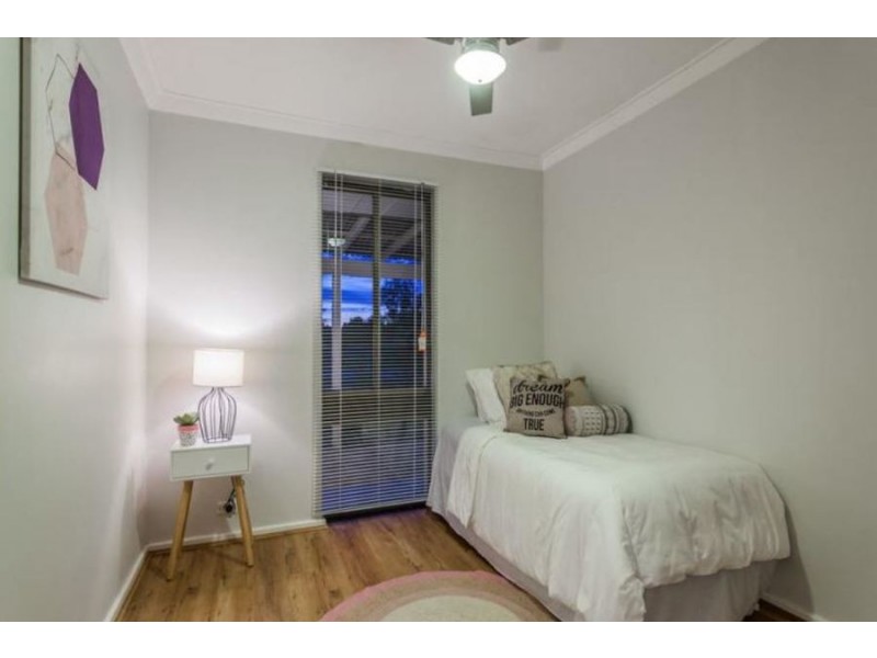 16 Saurel Way, Ferndale WA 6148