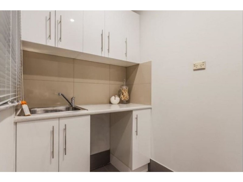 16 Saurel Way, Ferndale WA 6148