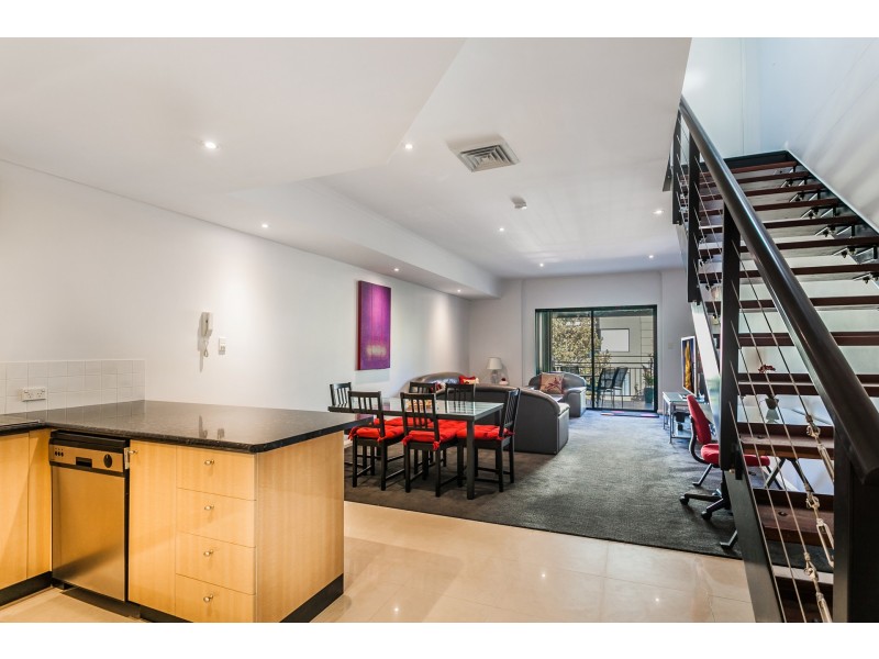 13/2 Centro Avenue, Subiaco WA 6008