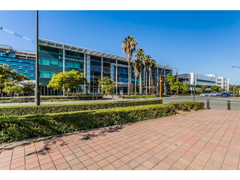 13/2 Centro Avenue, Subiaco WA 6008