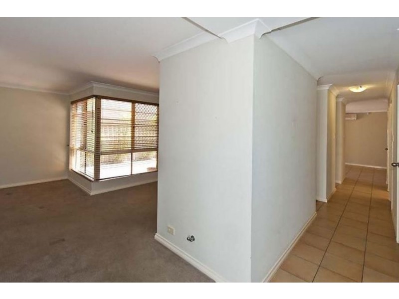 4/19 Hayes Avenue, Yokine WA 6060