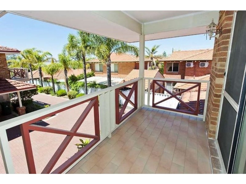 4/19 Hayes Avenue, Yokine WA 6060