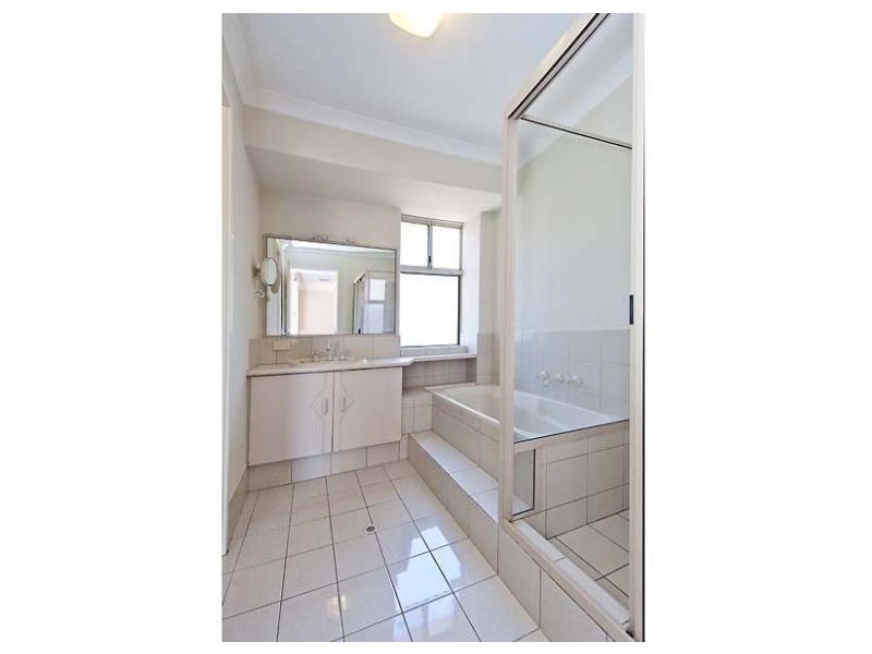 4/19 Hayes Avenue, Yokine WA 6060