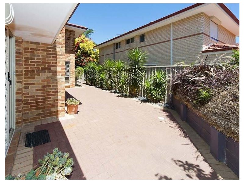 4/19 Hayes Avenue, Yokine WA 6060