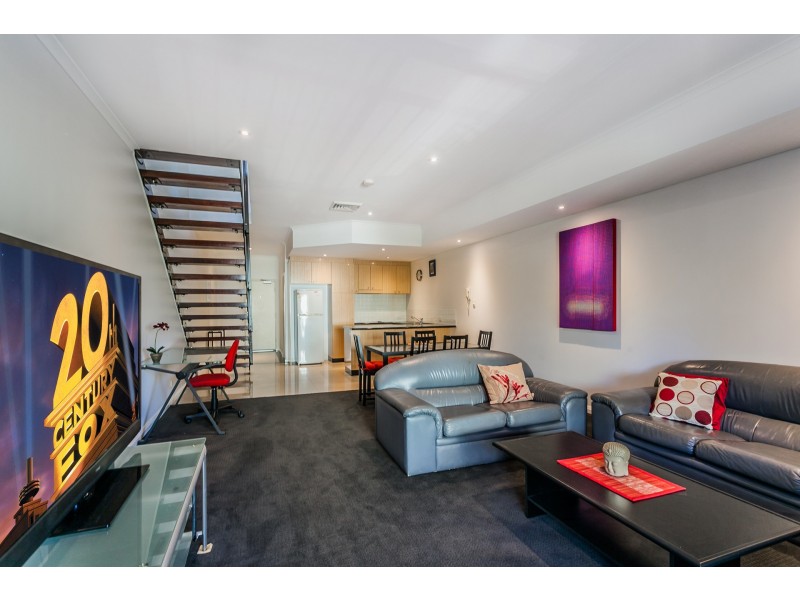 13/2 Centro Avenue, Subiaco WA 6008