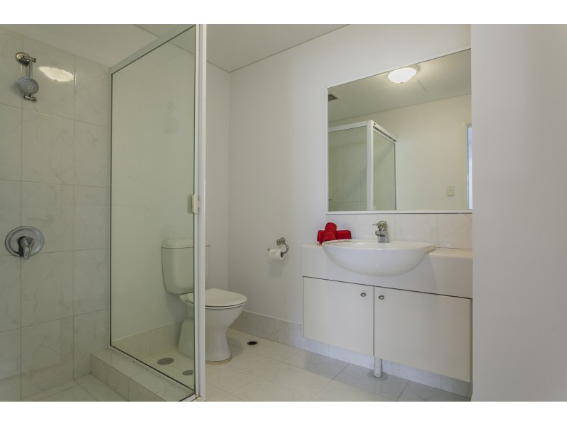 13/2 Centro Avenue, Subiaco WA 6008